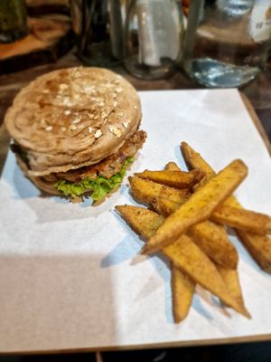 Vegan burger at Full Lotus in Coron
