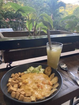 Bangkok Bowl   at Full Lotus in Coron