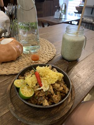 Tasty tofu, mushrooms, egg and immune booster smoothie! at Full Lotus in Coron