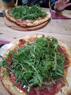 Mushroom and confit garlic pizza at Y Garreg in Penrhyndeudraeth