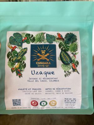 They use coffee which is sourced by a local supplier in Colombia at Là-Haut in Paris