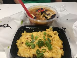 Mac n Cheez and a quinoa vege soup at Daily Veg in Wilmington