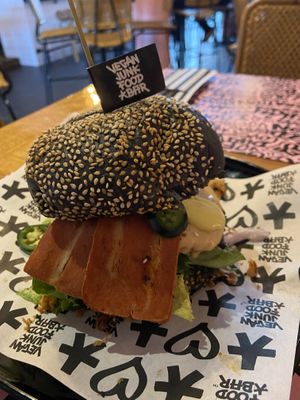 Royal smash burger: a bit too salty at Vegan Junk Food Bar  - Rotterdam in Rotterdam