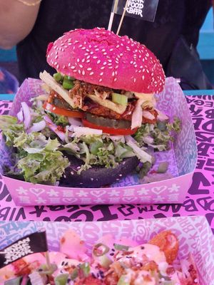 Heppi Ribs burger at Vegan Junk Food Bar  - Rotterdam in Rotterdam