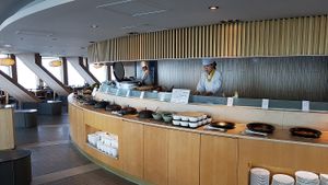 Interior, view towards the kitchen at HanCook - 한쿡 in Seoul