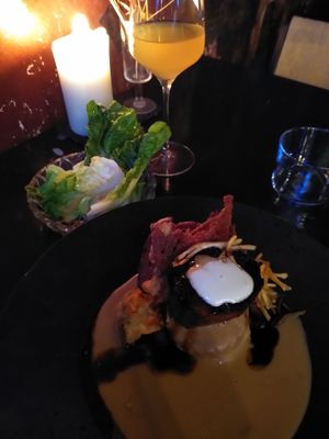 Daikon steak, served with salad at Klaar Gemaakt in Rotterdam