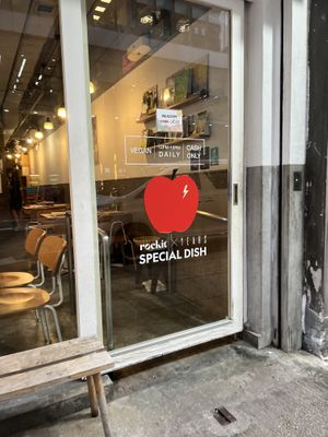 Notice on the door  at YEARS 素年 in Kowloon