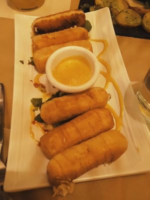 Tequeños con salsa de mostaza. Delicioso at Sanissimo - Gran Via in Madrid