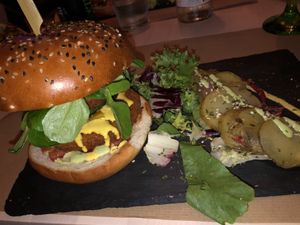 Hamburguesa  hipster at Sanissimo - Gran Via in Madrid