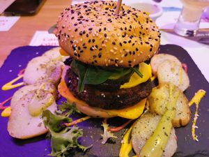 Burger with cheese at Sanissimo - Gran Via in Madrid