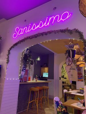 El lugar  #Veganuary at Sanissimo - Gran Via in Madrid