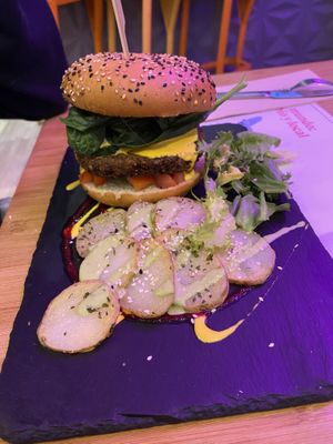 Hamburguesa terra 👍🏻 #Veganuary at Sanissimo - Gran Via in Madrid