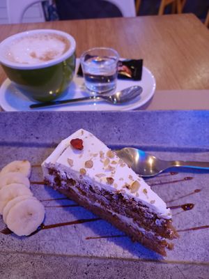 Tarta de zanahoria at Sanissimo - Gran Via in Madrid