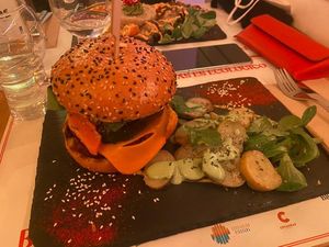 Red Dragon burger at Sanissimo - Gran Via in Madrid