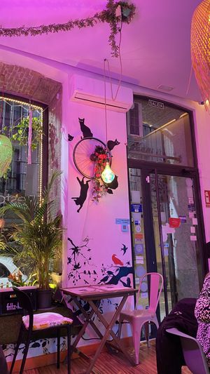 Cool atmosphere   at Sanissimo - Gran Via in Madrid