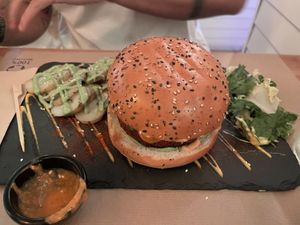 Hamburguesa red dragon  at Sanissimo - Gran Via in Madrid