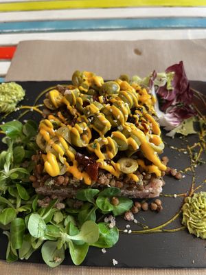 quiona, lentile „waffle“ with peppers, dressing, dried tomatoes  at Sanissimo - Gran Via in Madrid