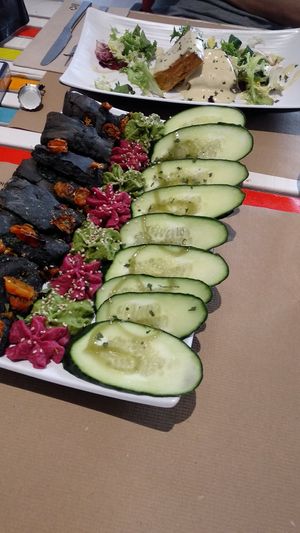 Spinach & beetroot Hummus at Sanissimo - Gran Via in Madrid