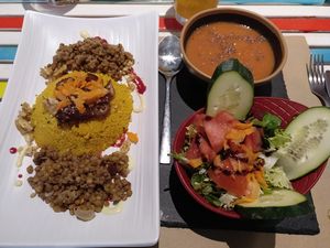 Daily menu / Gazpacho and salad for starter / Cous-cous for main course at Sanissimo - Gran Via in Madrid