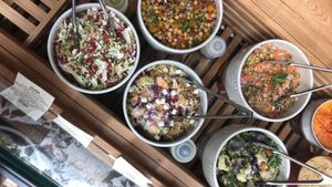 Novaa social food at Noväa Social Food in Cannes