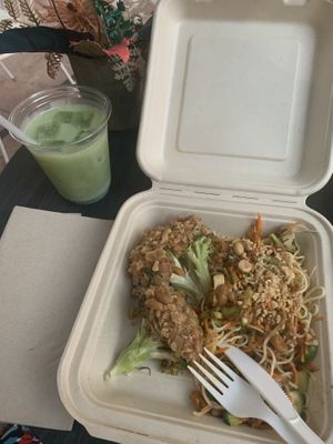 Sweet& salty broccoli, Thai salad and matcha latte (iced) at Noväa Social Food in Cannes