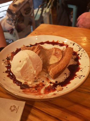 Truly Delicious Apple Tart (dessert)  #Veganuary at MIMO in Malaga