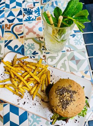 Burger at MIMO in Malaga