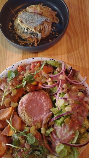 Salad and lemony pasta at MIMO in Malaga