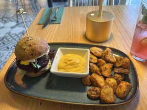 Beetroot burger 🍔   at MIMO in Malaga