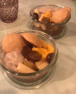 Chocolate mousse with aquafaba merengues at MIMO in Malaga