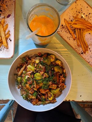 Kashotto - cauliflower, tofu, mushroom, brussels sprouts at MIMO in Malaga