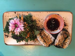Sushi Sandwich with tempeh and kale salad at MIMO in Malaga