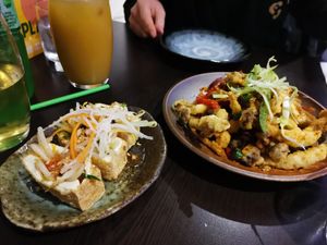 Tofu parcels and salt n chili beech mushrooms at Suissi Vegan Kitchen  in Glasgow