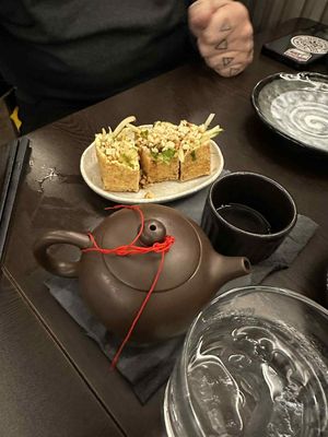 These tofu parcels wow! The tea so nice and topped up regularly at Suissi Vegan Kitchen  in Glasgow