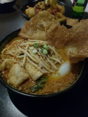 Curry Laska at Suissi Vegan Kitchen  in Glasgow