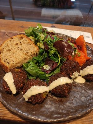 falafel dish at Honest Greens - Serrano in Madrid