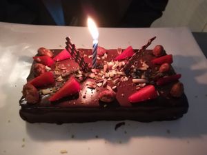 Gâteau d'anniversaire at La Grange de Célice in Segoufielle