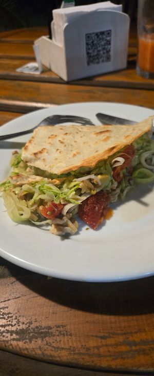 Tem duas opções de crepe veganos. R$35 at Creperia N'Areia - Pereque in Ilhabela