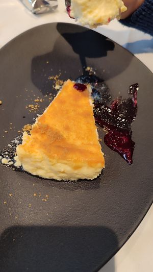 Tarta de queso at Curcuma in Vigo