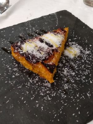 Tarta crudivegana at Curcuma in Vigo
