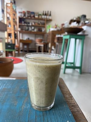 Pineapple+passion fruit+raw honey smoothie   at Parlor Neppu Asia in Naha