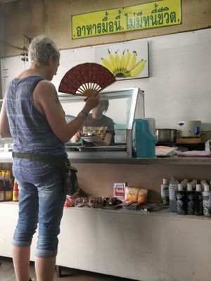 Choosing what to eat 😃 at Vegetarian Food in Phitsanulok