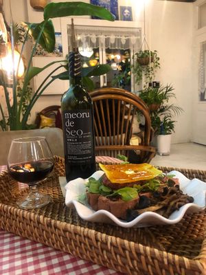 Red wine and vegan steak set at Palm Tree in Busan