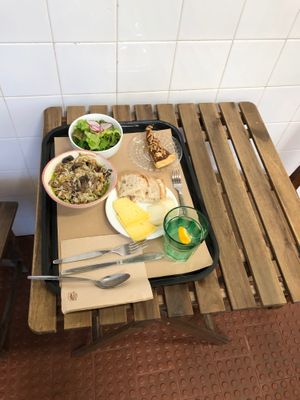 it was good  at A Praça in Sintra