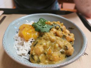 Caril de grão at A Praça in Sintra