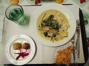 Really tasty vegetable curry. The place is really nice and right in the centre of Sintra's old town. The concept, which seeks to promote local agriculture and seasonal products, ma at A Praça in Sintra