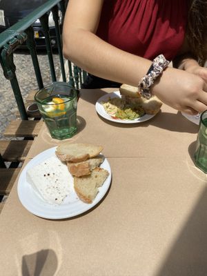 Vegetarian & vegan appetizers at A Praça in Sintra