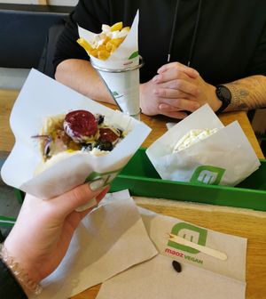2 regular pitas and 1 regular fries at Maoz in The Hague