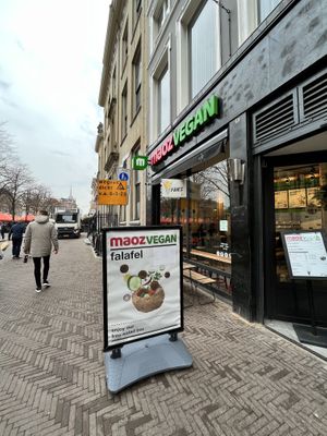   at Maoz in The Hague