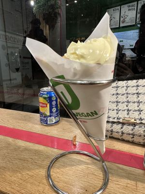   at Maoz in The Hague